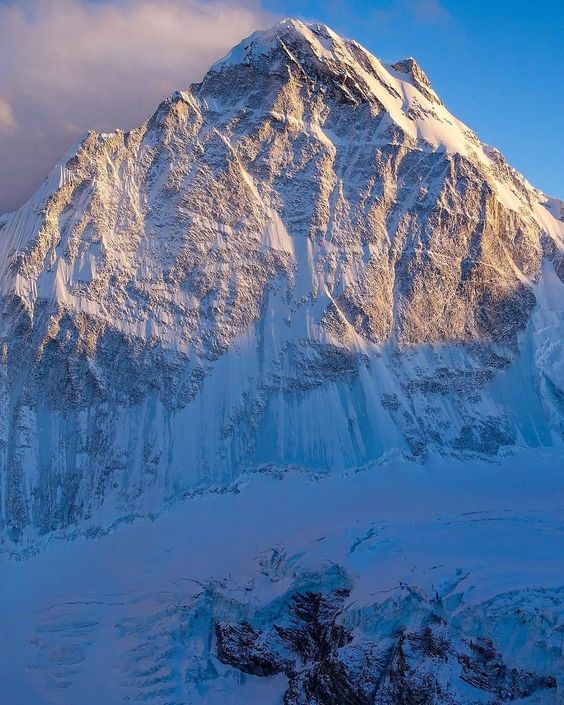 Cho Oyu Menakjubkan