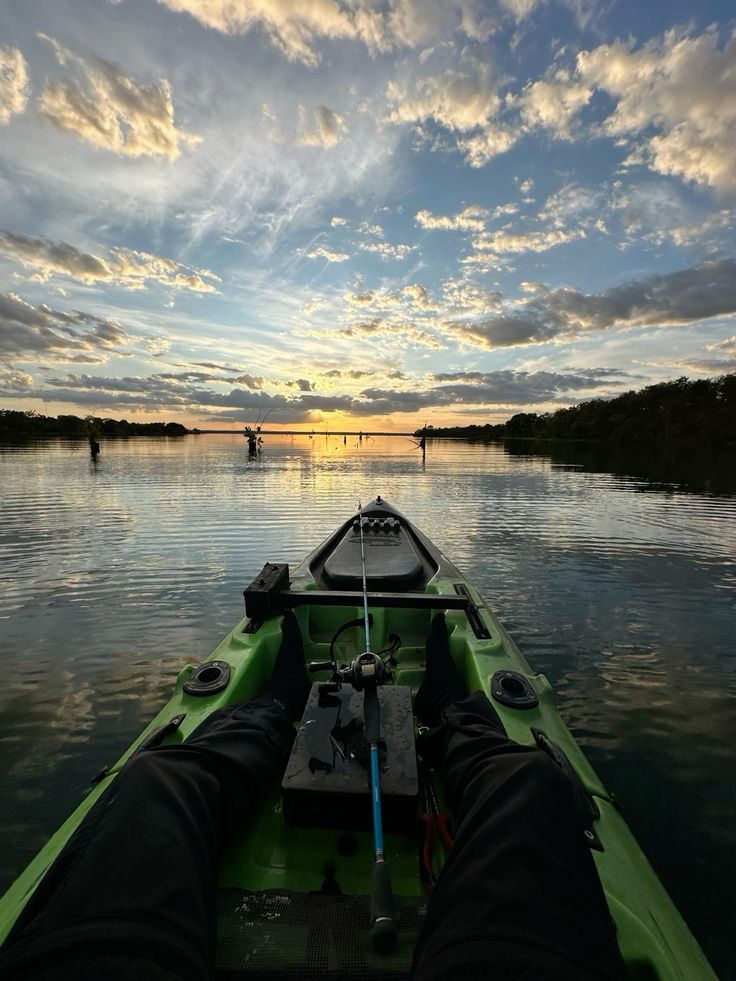 Mancing di Danau