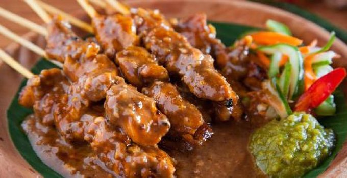 Sate Sapi Cucuk: Potongan daging sapi yang empuk