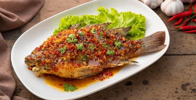 Ikan Mas Rica: Pilihan Tepat untuk Menu Makan Siang Spesial