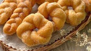 donat-kepang-maizena-camilan-lezat-yang-lembut 