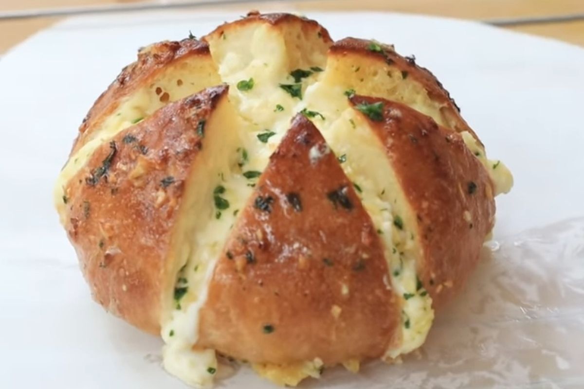 Korean Garlic Bread