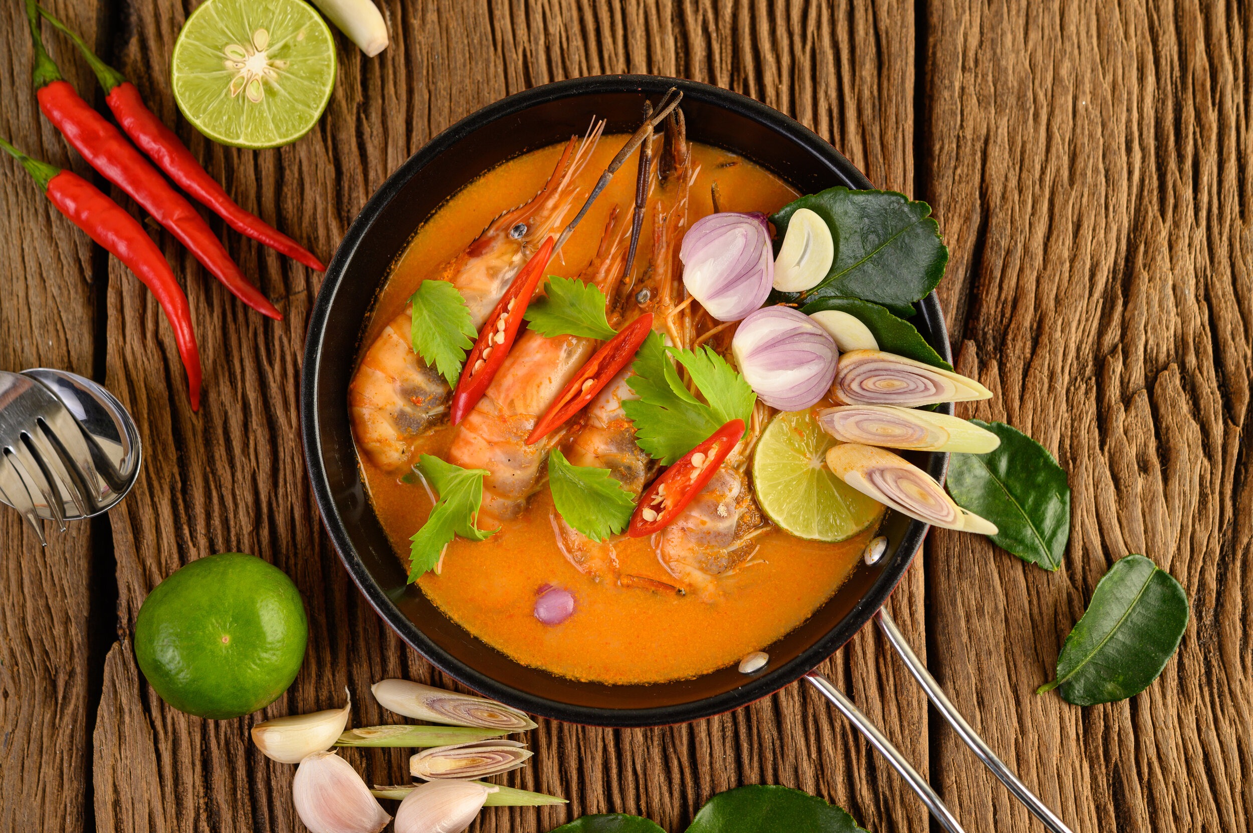 Tom Yum Spicy: Sup Pedas Thailand yang Populer di Seluruh Dunia