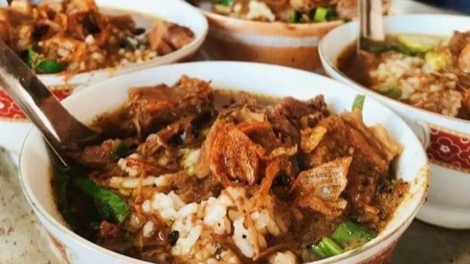 Nasi Grombyang: Lezat Sederhana tapi Bikin Ketagihan