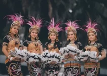 Tari Kancet Ledo: Warisan Budaya Dayak yang Menyentuh Jiwa