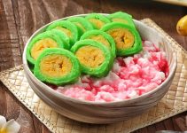 Pisang Ijo: Kuliner Manis Khas Makassar yang Bikin Rindu