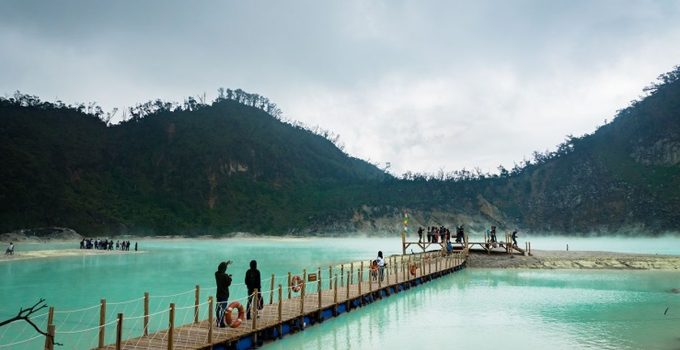 Kawah Putih Ciwidey: Menyusuri Pesona Keindahan Alam di Kampung