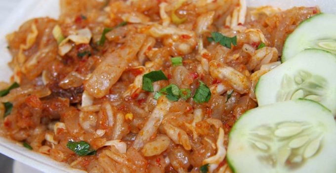 Laksa Goreng: Sensasi Gurih dan Pedas yang Bikin Lidah Bergoyang