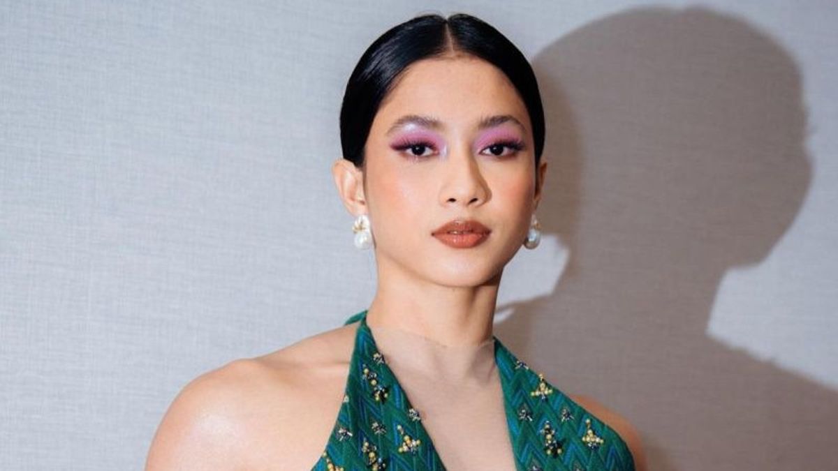 peranan Aghniny Haque di dunia hiburan 